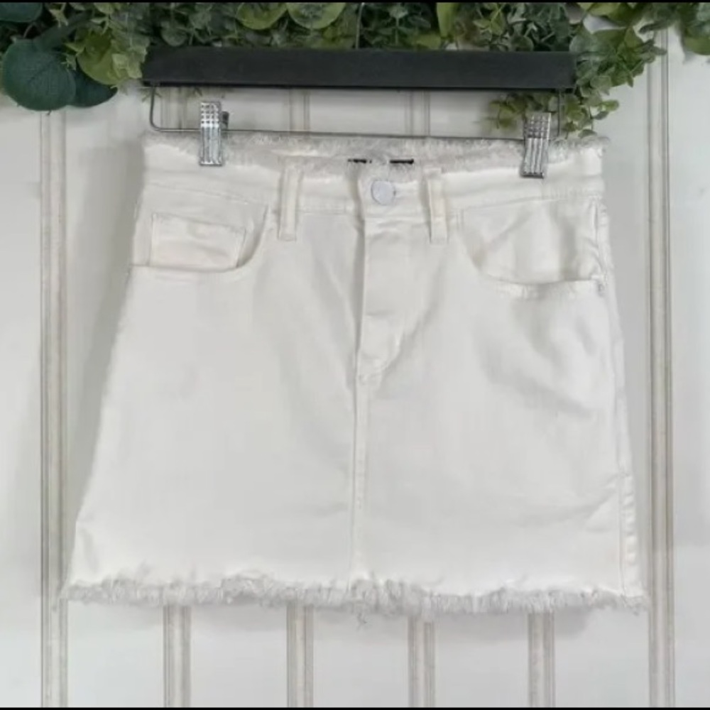 Express White Distressed Denim Mini Skirt - size 0